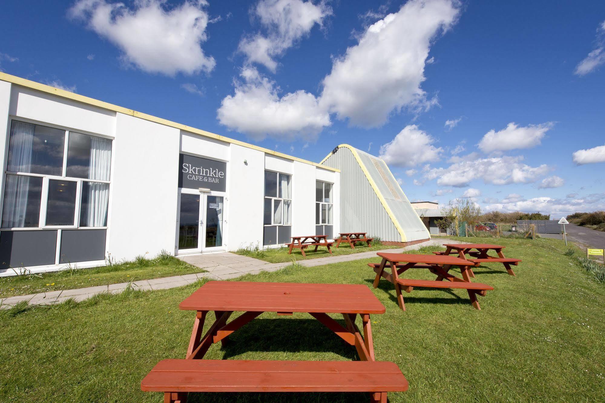 Yha Manorbier Vandrarhem Tenby Exteriör bild