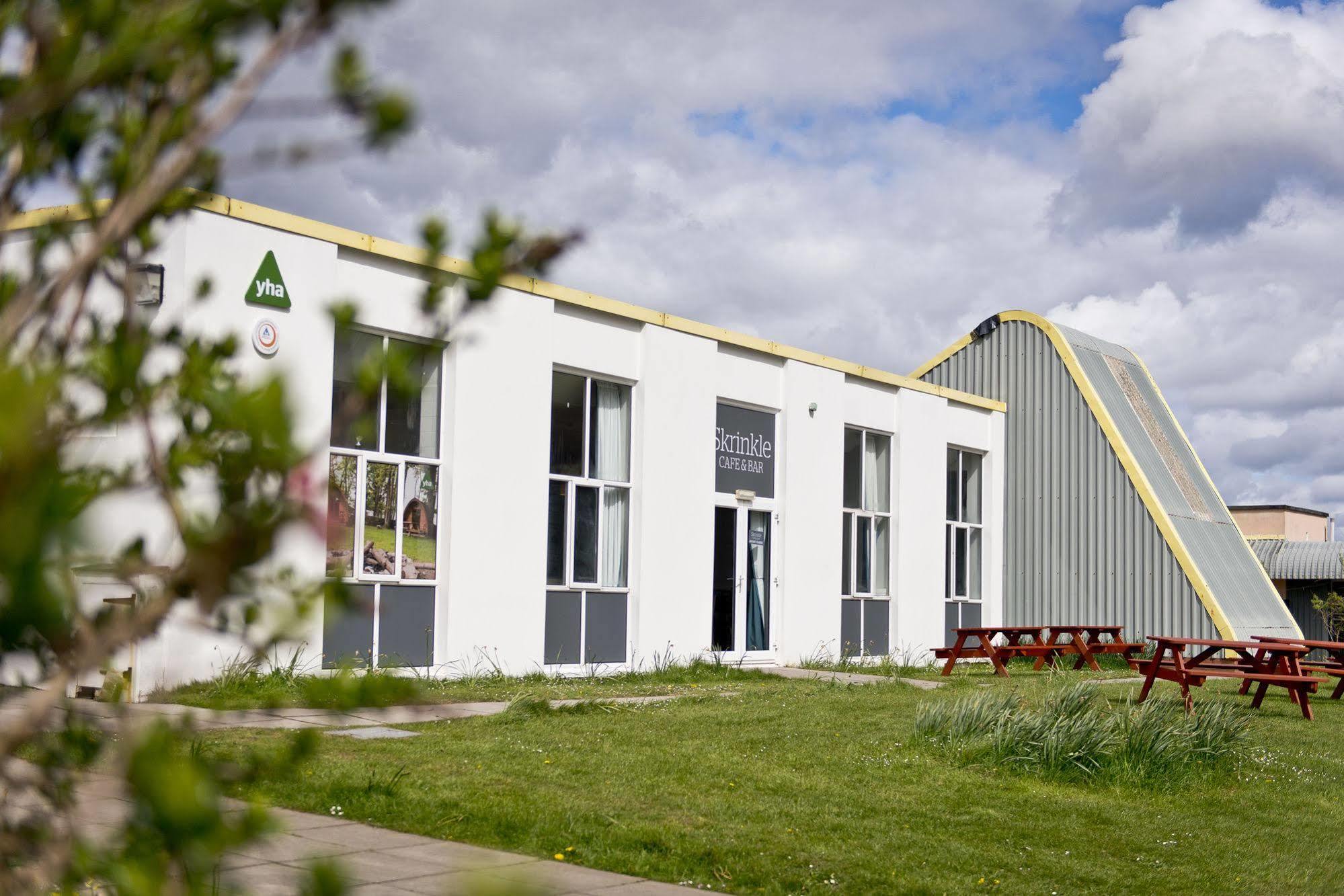 Yha Manorbier Vandrarhem Tenby Exteriör bild